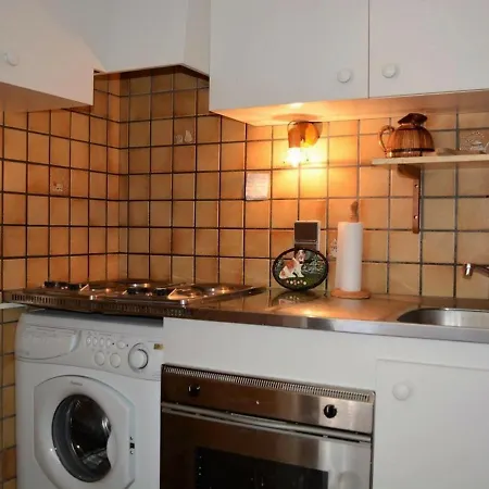 Apartment Cosy 2 Pieces Cabine, Proche Centre Et Pistes, 4 Couchages, - Fr-1-241-78